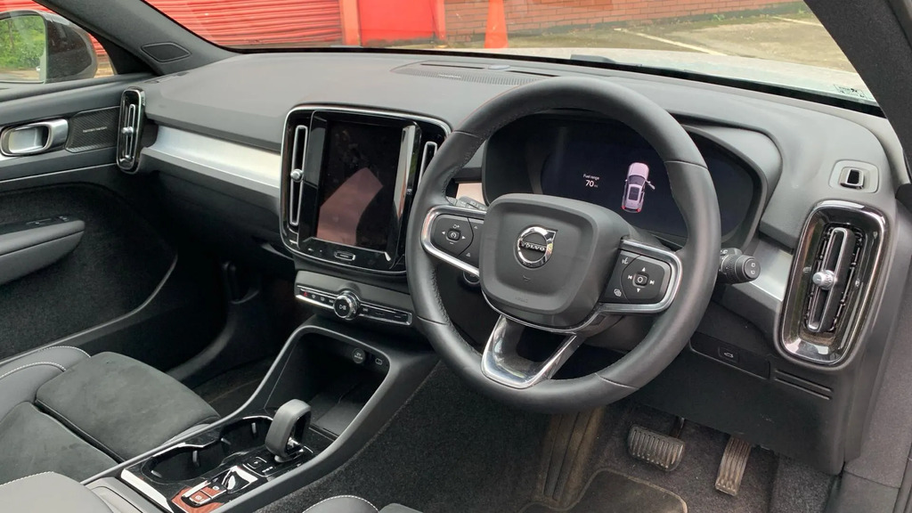Volvo XC40 2.0 B4 Mhev Ultra Black Edition Dct Euro 6 S OY75XFR  #4