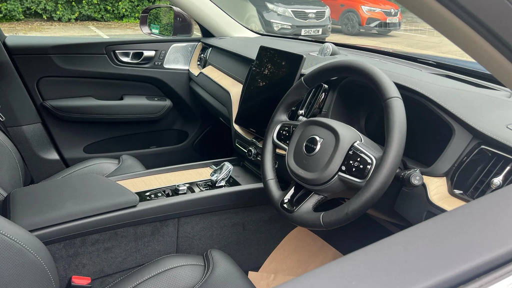 Volvo XC60 2.0 T8 18.8Kwh Ultra Bright Awd Euro 6 Ss  #4