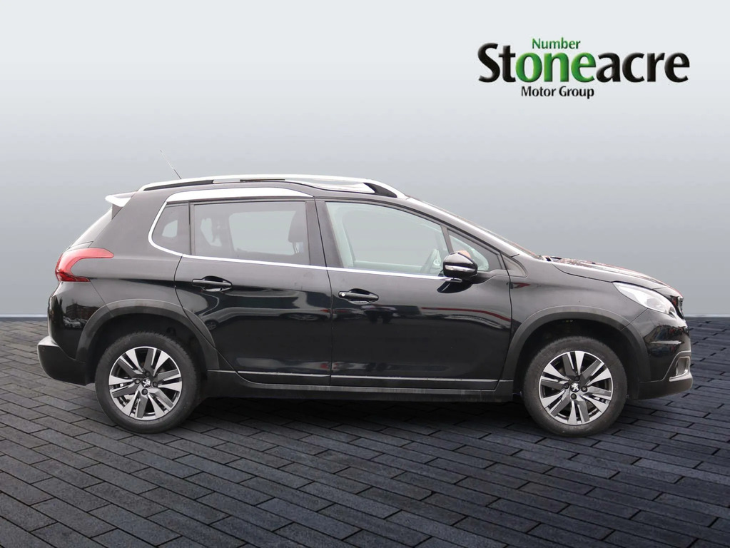 Peugeot 2008 1.2 Puretech Allure Premium MW68XSL  #2