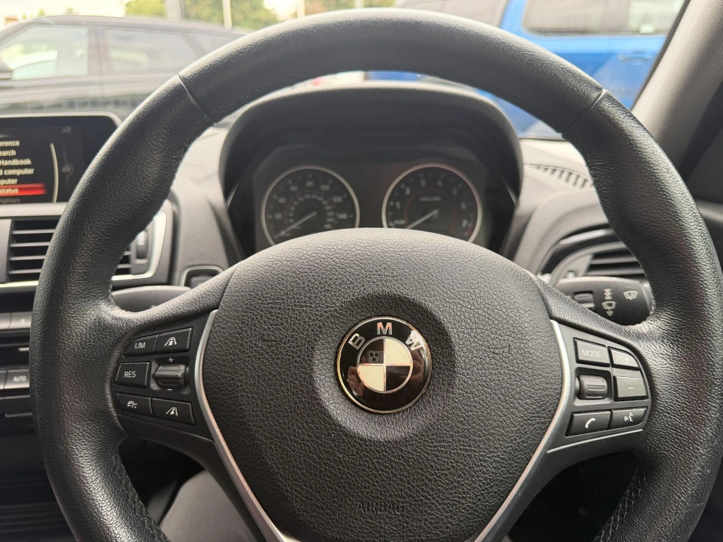 BMW 1 Series 120D M Sport White #22