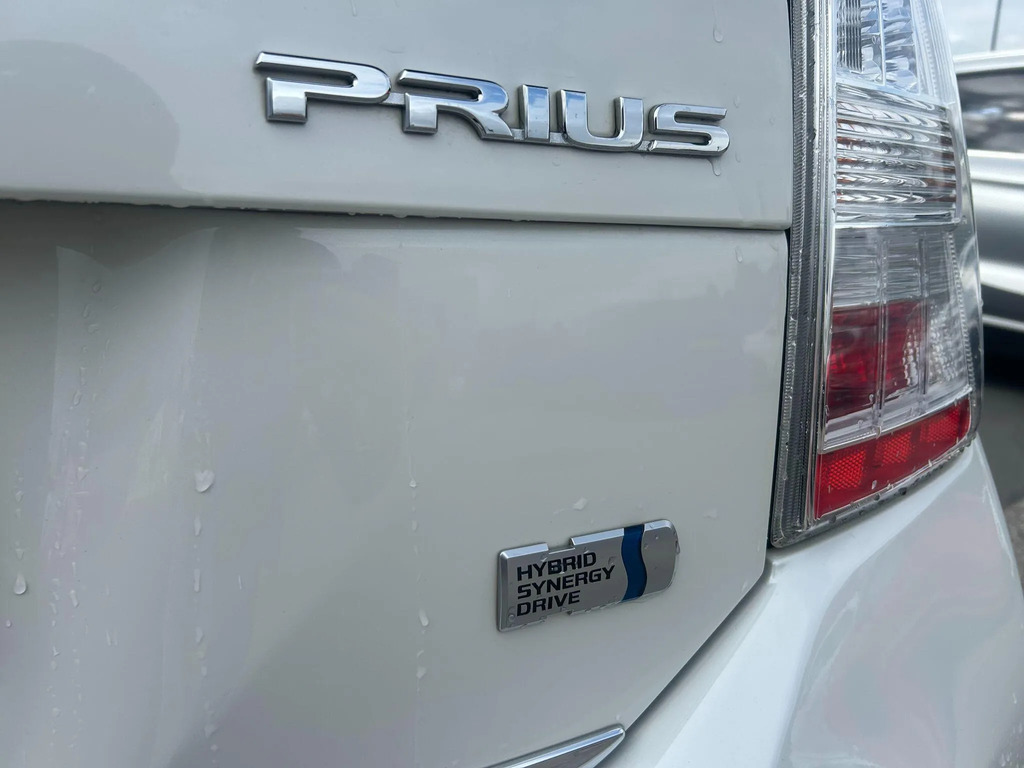Toyota Prius Hatchback Black #21