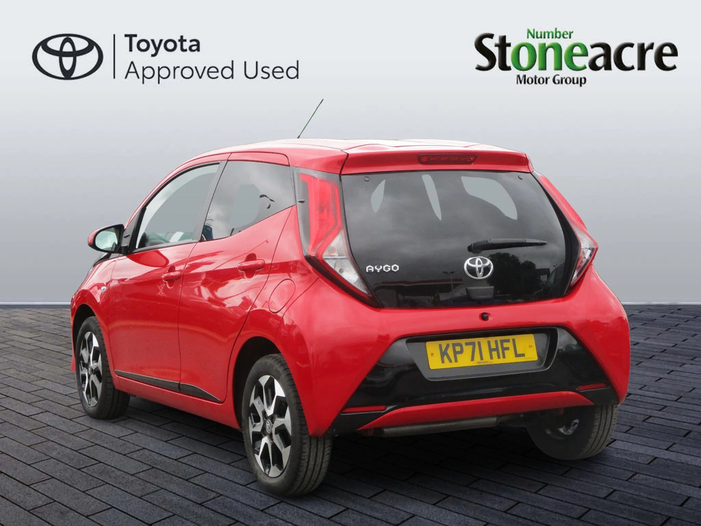 Toyota Aygo 1.0 Vvt-i X-trend Tss KP71HFL Red #5