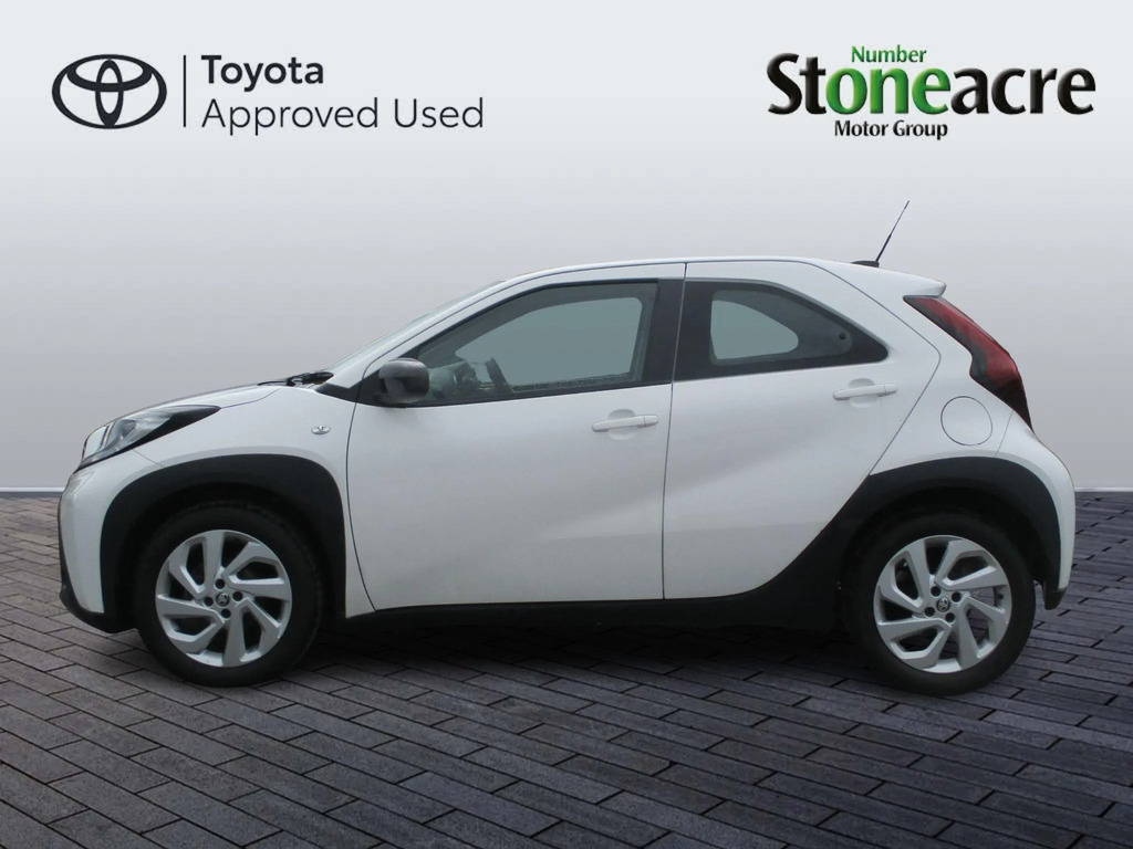 Toyota Aygo X 1.0 Vvt-i Pure ND73LHO  #5