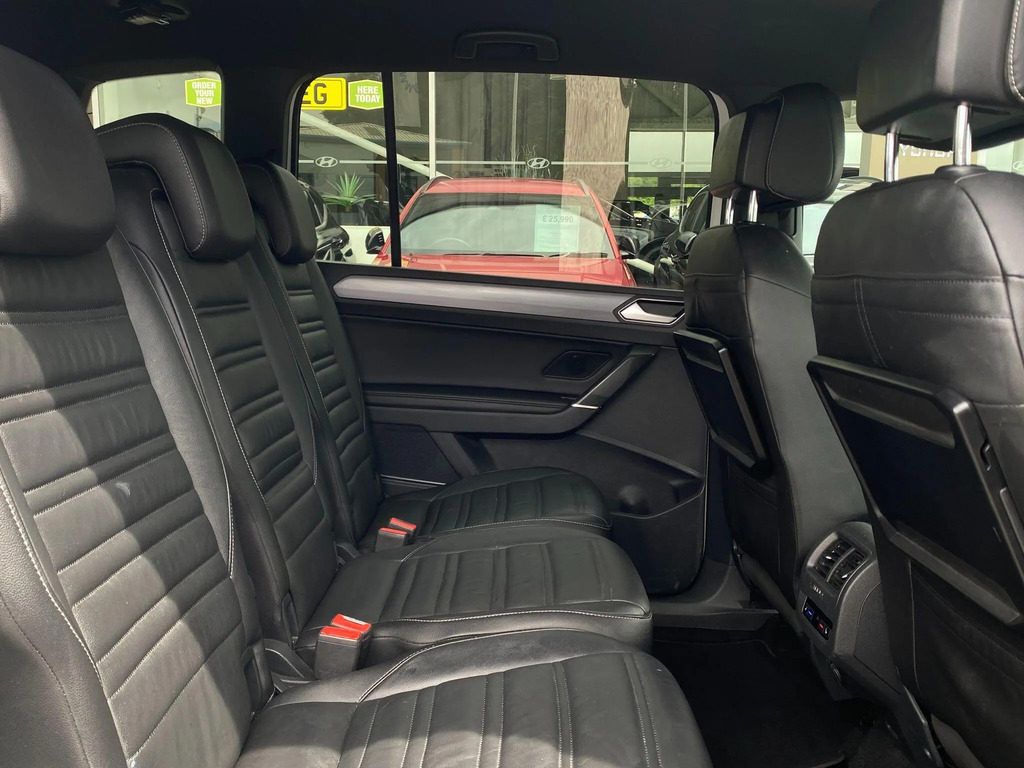 Volkswagen Touran 2.0 Se Tdi Bluemotion Technology 148 Bhp White #14
