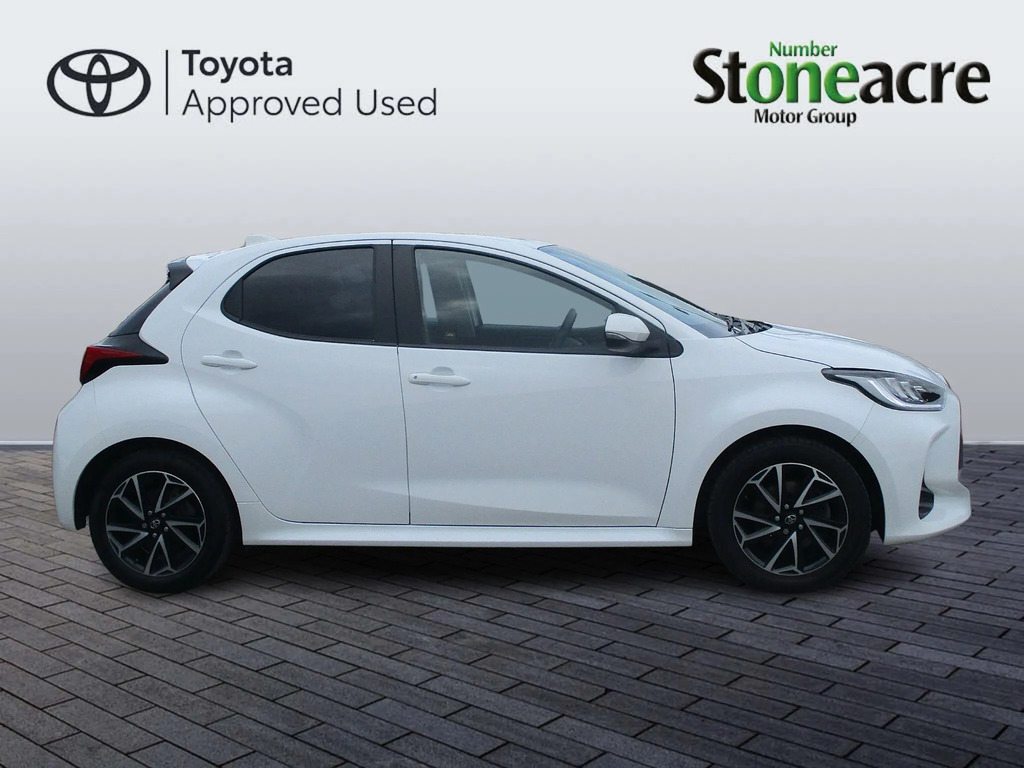 Toyota Yaris 1.5 Hybrid Design NL23XJV #2