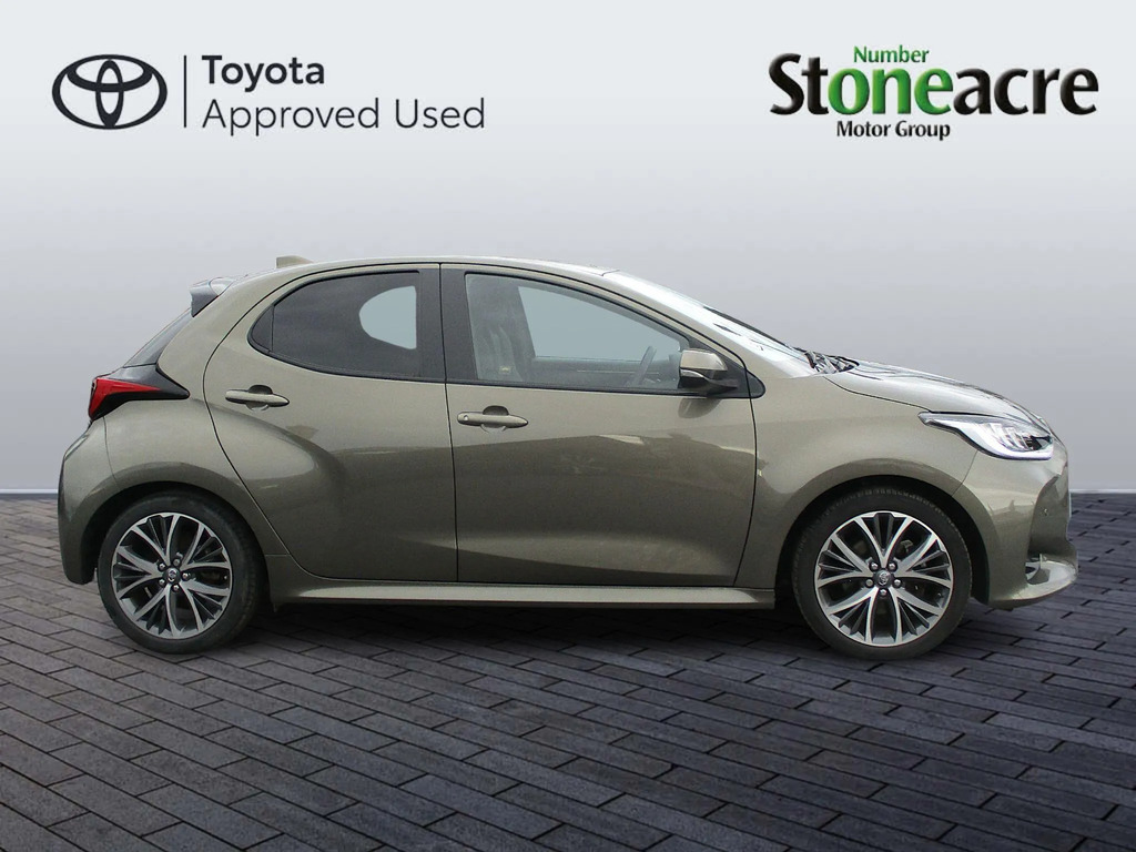 Toyota Yaris 1.5 Hybrid Excel NJ24PUO #2