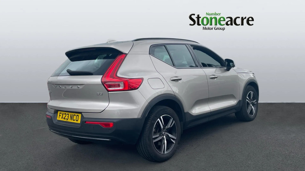 Volvo XC40 2.0 B3p Plus Dark FX23NCO #2