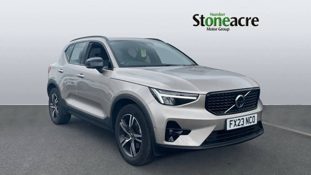 Volvo XC40 2.0 B3p Plus Dark 