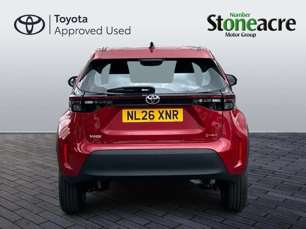 Toyota Yaris Cross 1.5 Vvt-h Icon Suv #4
