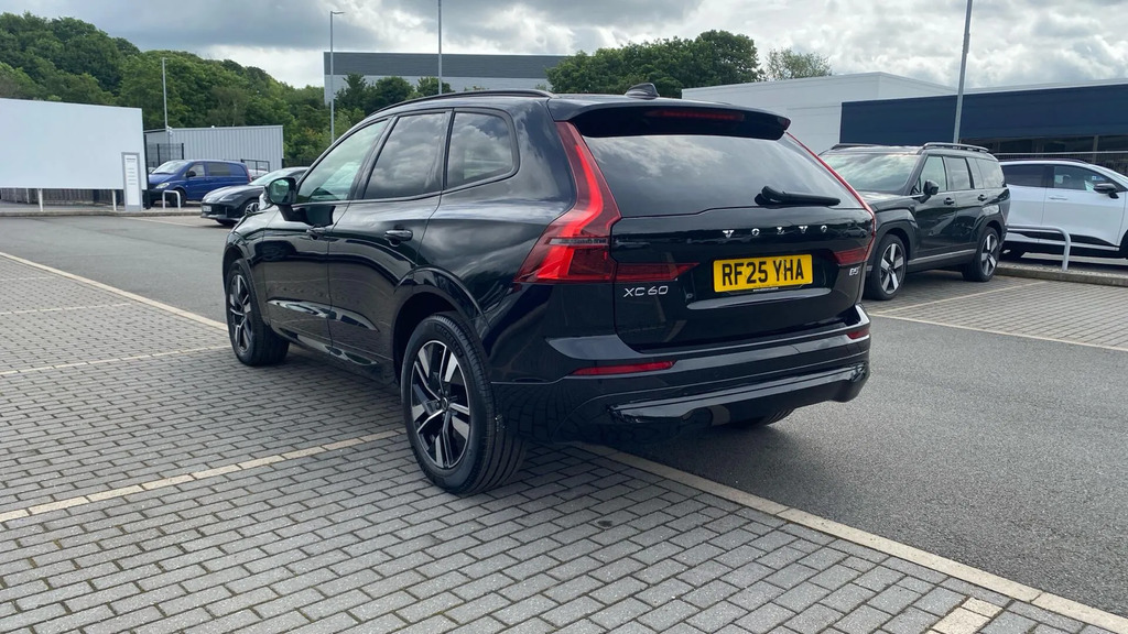 Volvo XC60 2.0 B5 Mhev Core Awd Euro 6 Ss RF25YHA #4
