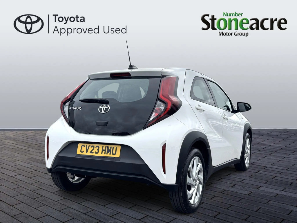 Toyota Aygo X 1.0 Vvt-i Pure CV23HMU  #3