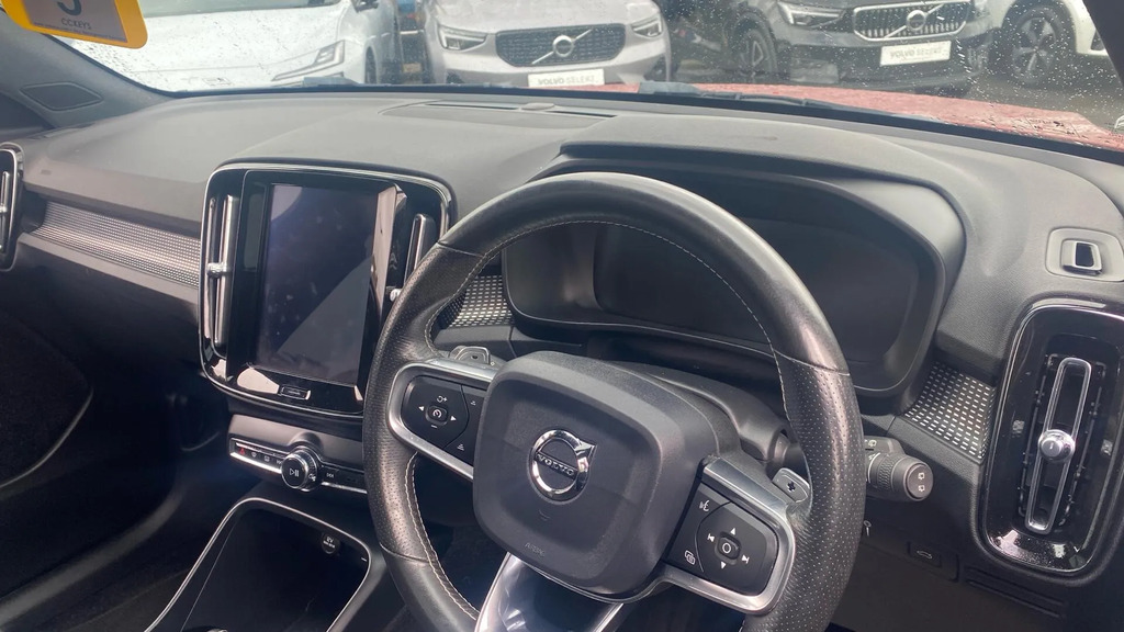 Volvo XC40 R-design Pro, D4 Awd KX19MJP  #4