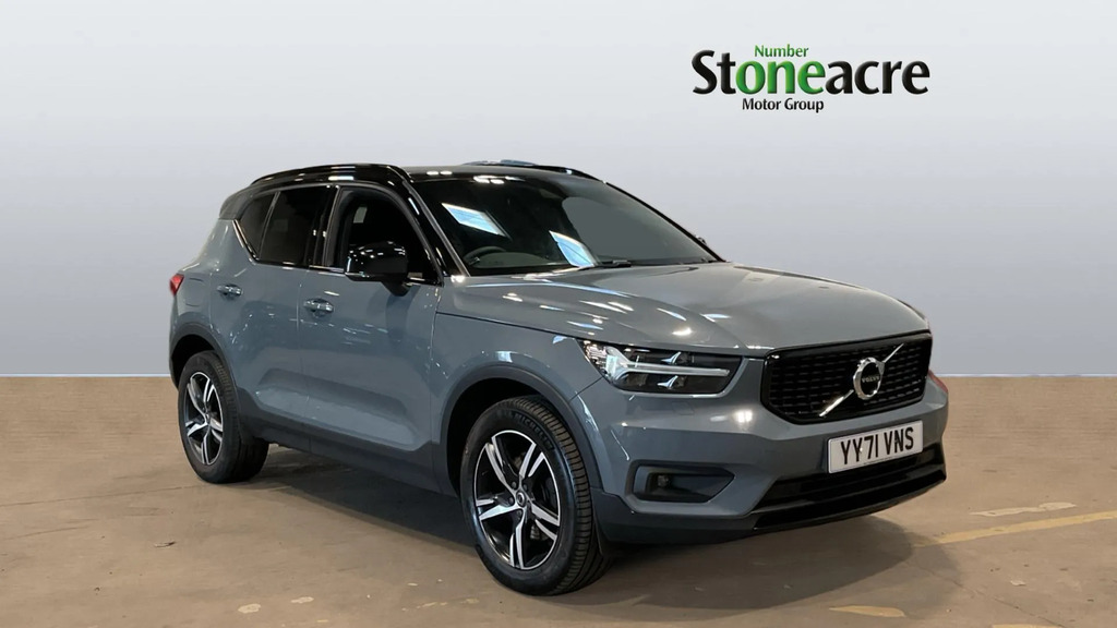 Volvo XC40 R-design B4 197 Hp