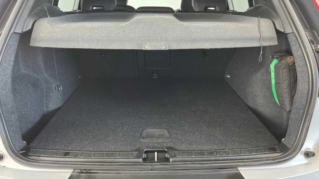 Volvo XC40 2.0 B3p Plus Dark  #5