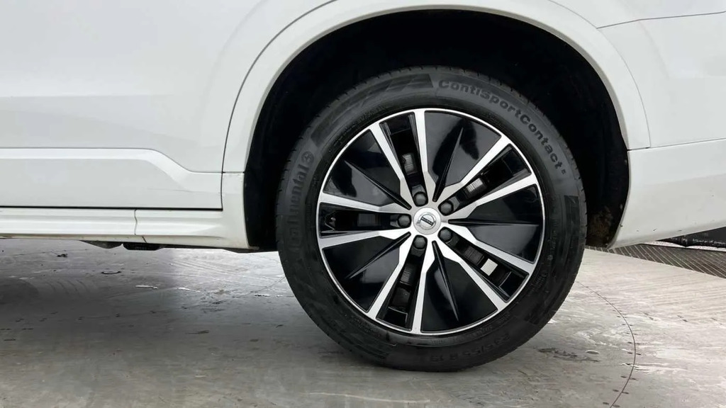 Volvo XC90 2.0 B5d 235 Momentum DN71GHB #4