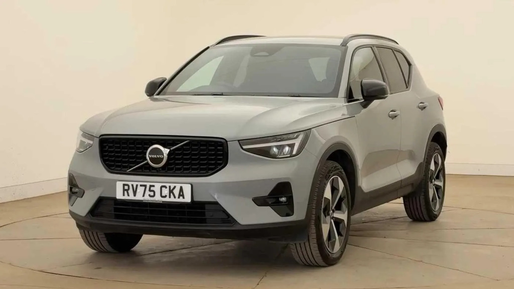 Volvo XC40 2.0 B4p Plus Dark RV75CKA #3