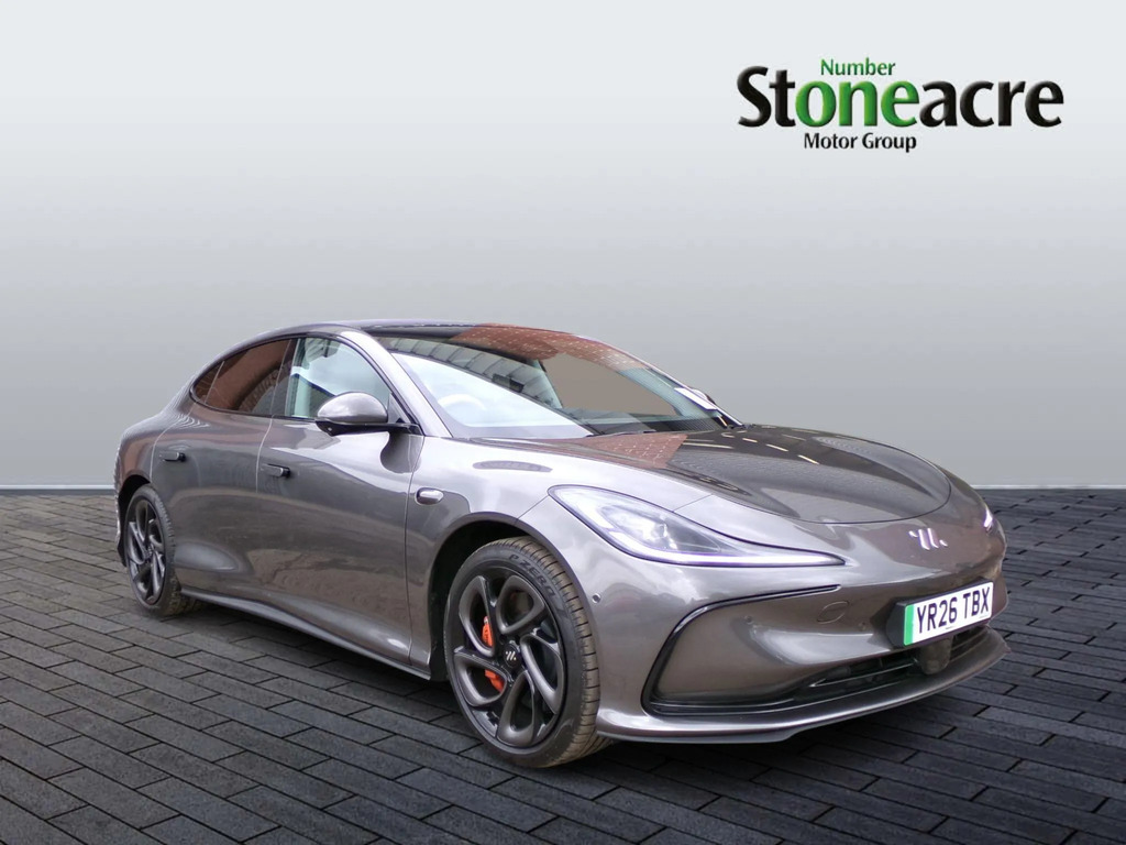 MG IM5 100Kwh Performance Saloon 4Wd 