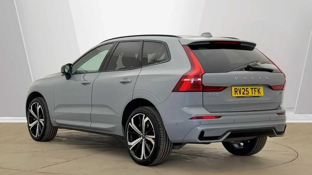 Volvo XC60 2.0 B5 Mhev Ultra Dark Awd Euro 6 Ss RV25TFK  #3