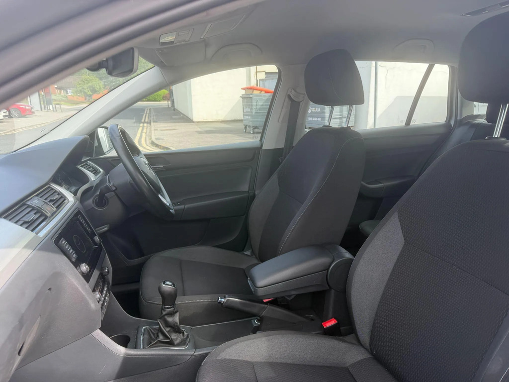 Skoda Rapid Spaceback Spaceback Se Tech Tsi Grey #11