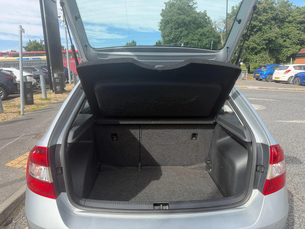 Skoda Rapid Spaceback Spaceback Se Tech Tsi Grey #20
