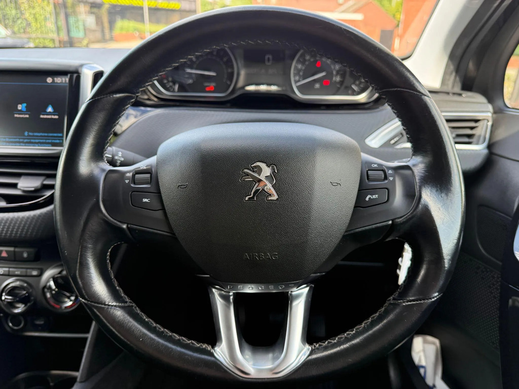 Peugeot 208 Active  #26