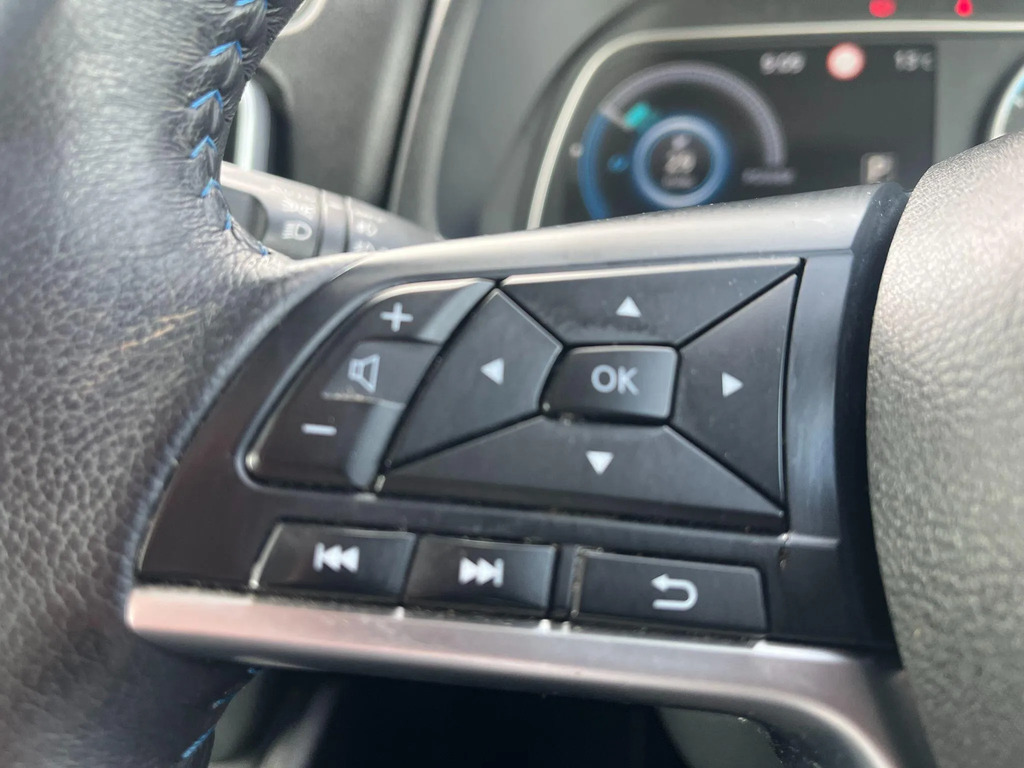 Nissan Leaf 39Kw Acenta With Rear View Camera And Intelli Red #16