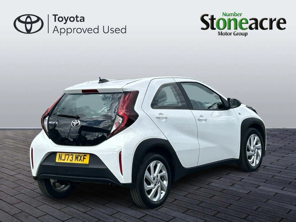 Toyota Aygo X 1.0 Vvt-i Pure  #3