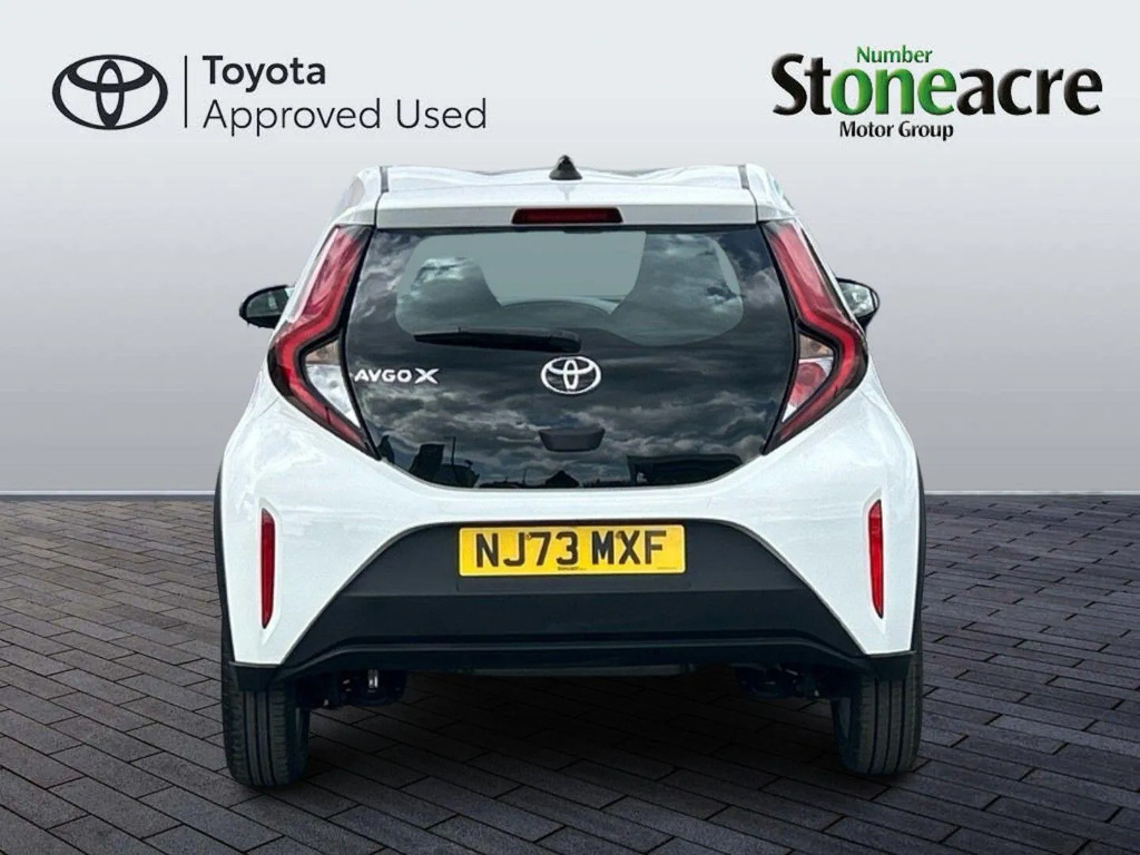 Toyota Aygo X 1.0 Vvt-i Pure  #4