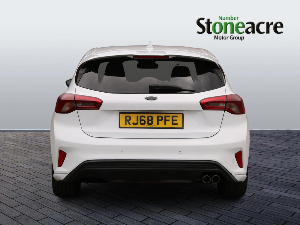 Ford Focus 1.0T Ecoboost St-line X Hatchback Manua White #4