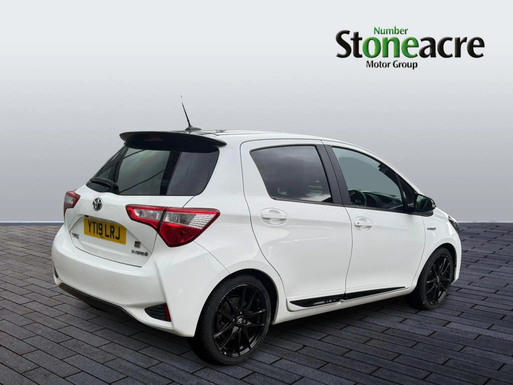 Toyota Yaris 1.5 Hybrid Icon Tech Cvt Red #8