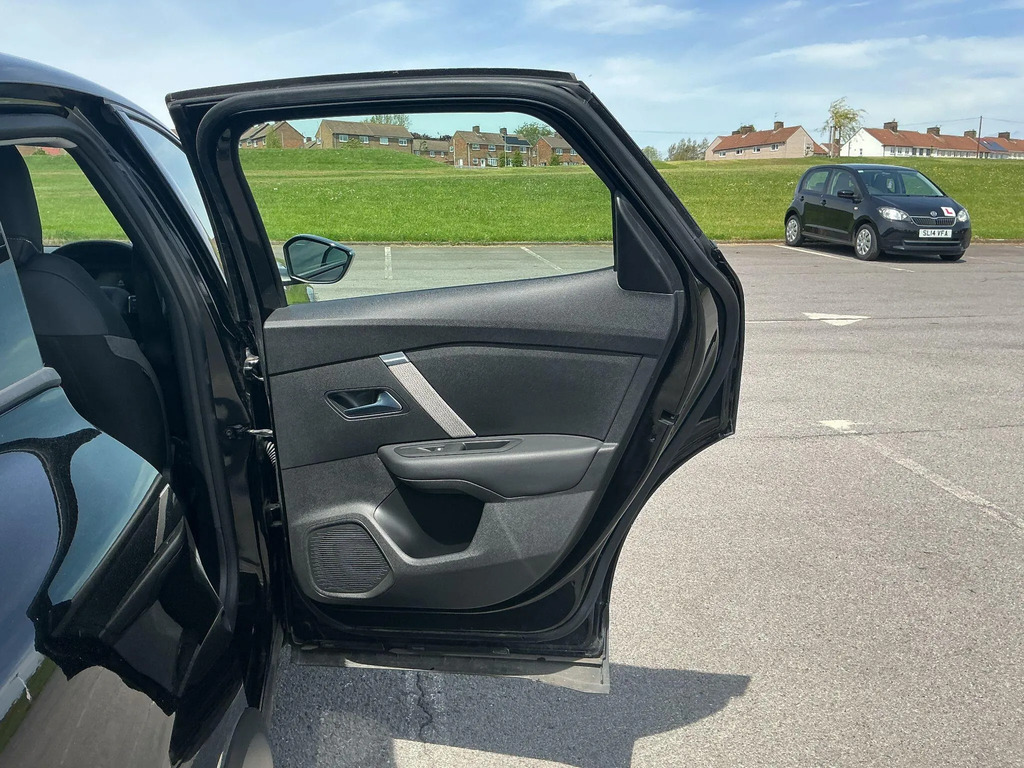 Citroen C4 1.2 Puretech Max Hatchback Euro #17