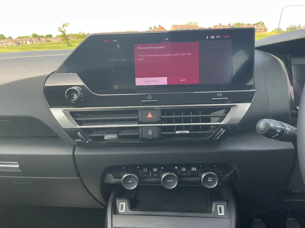 Citroen C4 1.2 Puretech Max Hatchback Euro #24