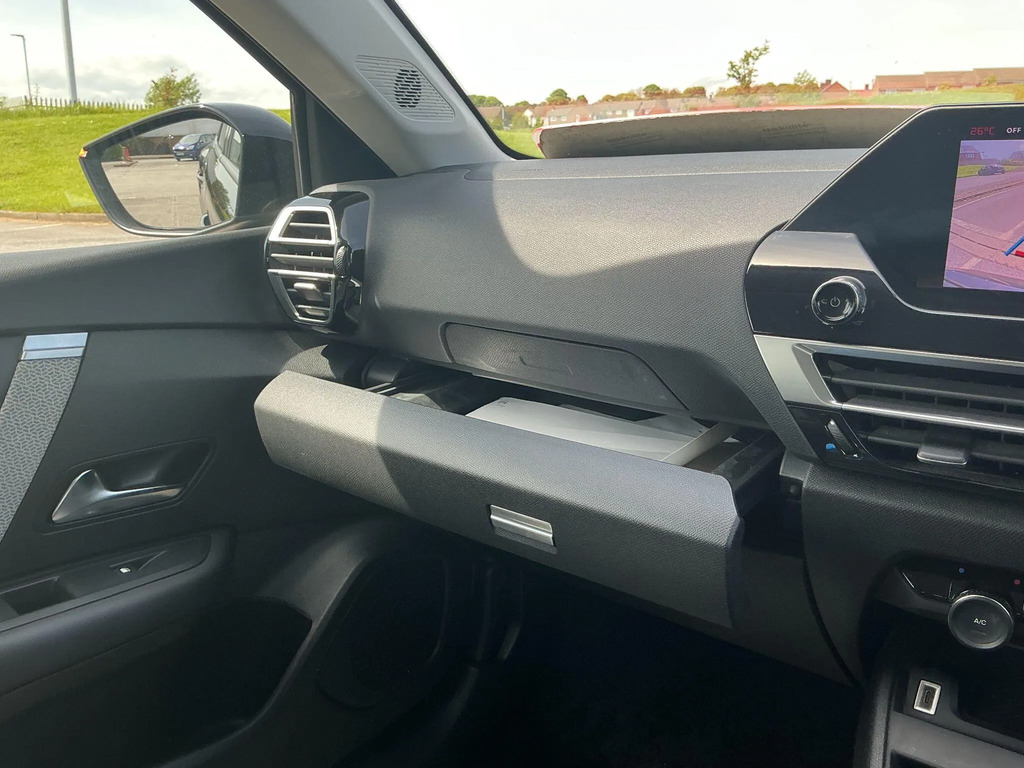 Citroen C4 1.2 Puretech Max Hatchback Euro #9