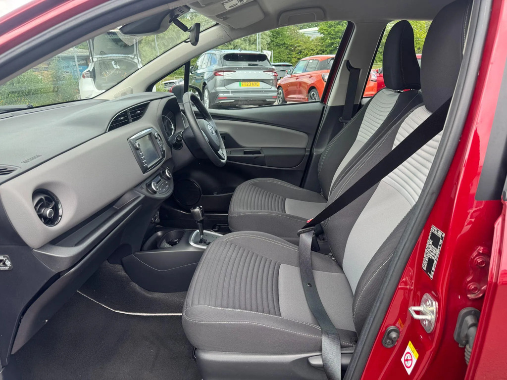 Toyota Yaris 1.5 Vvt-h Icon Hatchback Hybrid E-cvt E Red #23