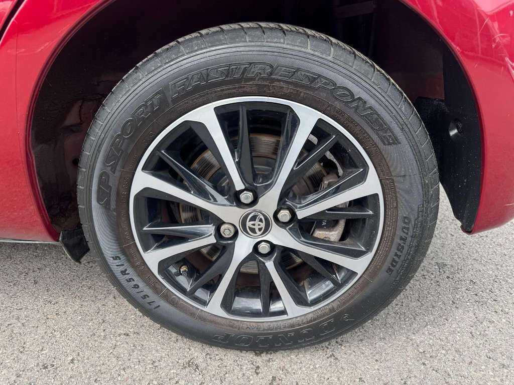 Toyota Yaris 1.5 Vvt-h Icon Hatchback Hybrid E-cvt E Red #18