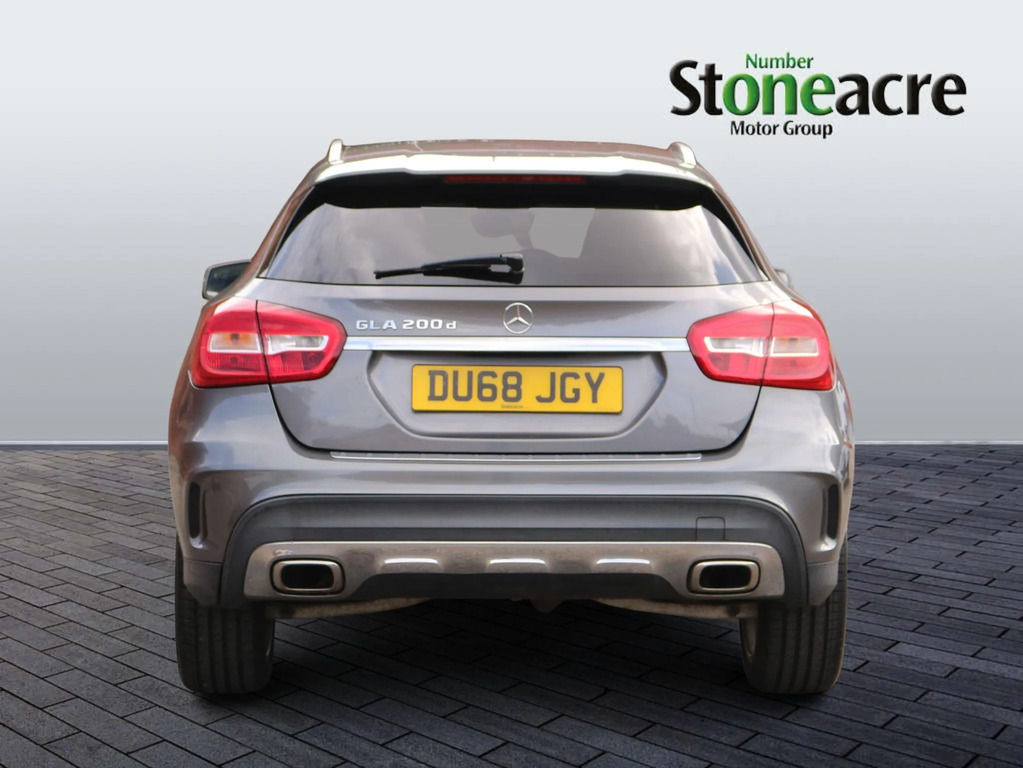 Mercedes-Benz GLA Class 2.1 Gla200d Amg Line 7G-dct Euro 6 Ss Grey #4