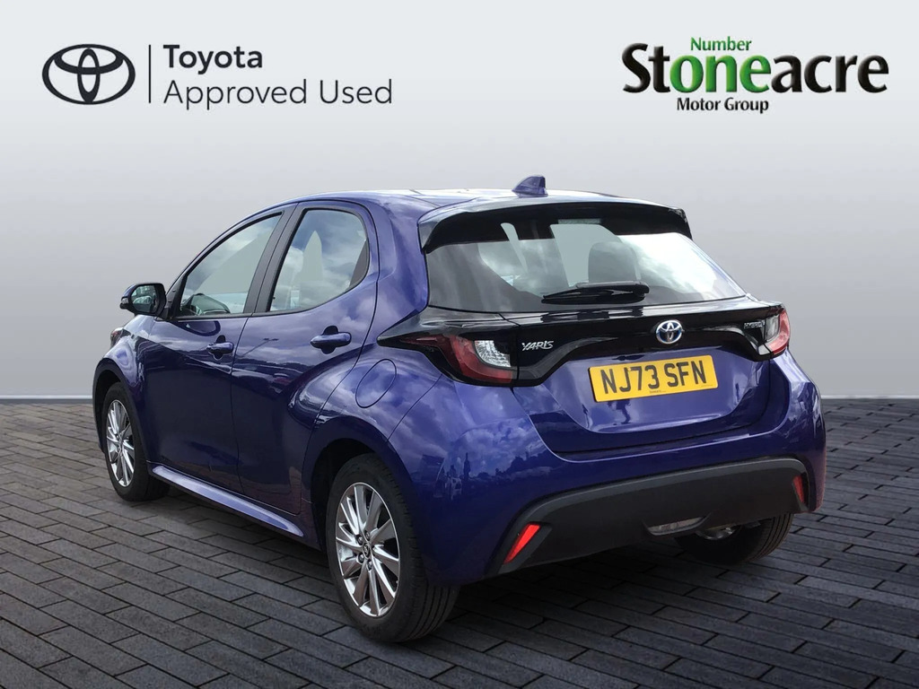 Toyota Yaris 1.5 Hybrid Icon Cvt #4