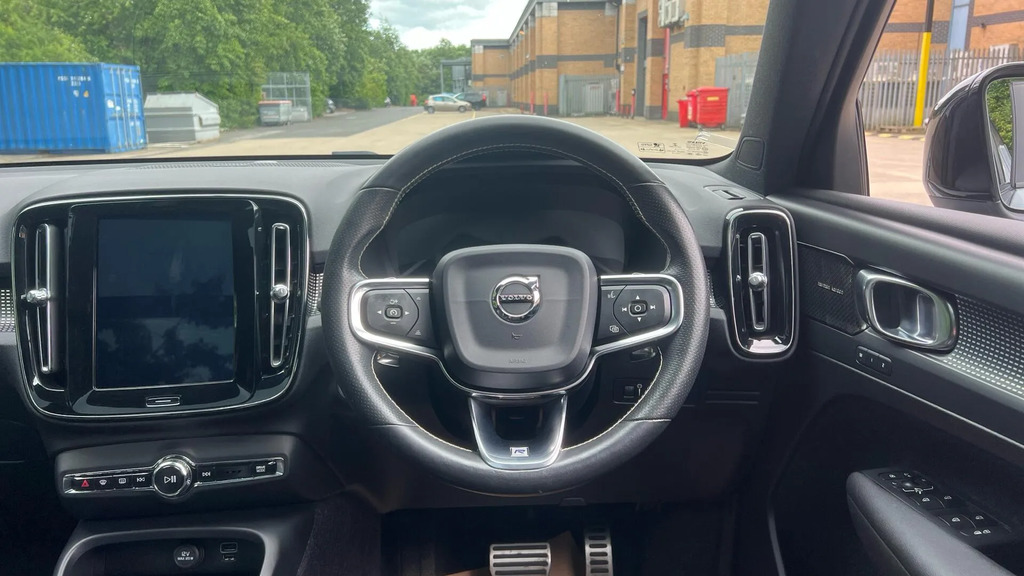 Volvo XC40 D4 Awd R-design Black #10