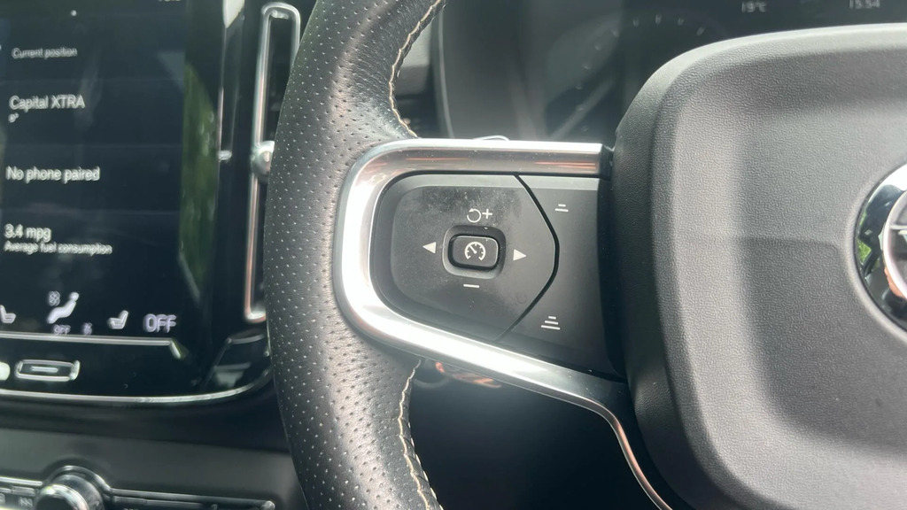 Volvo XC40 D4 Awd R-design Black #19