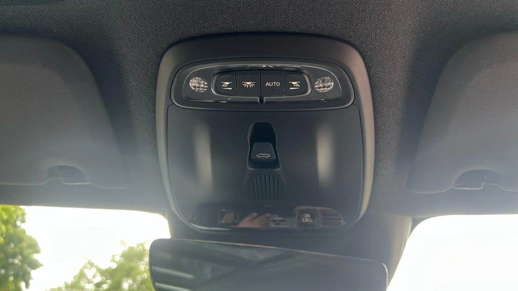 Volvo XC40 D4 Awd R-design Black #25