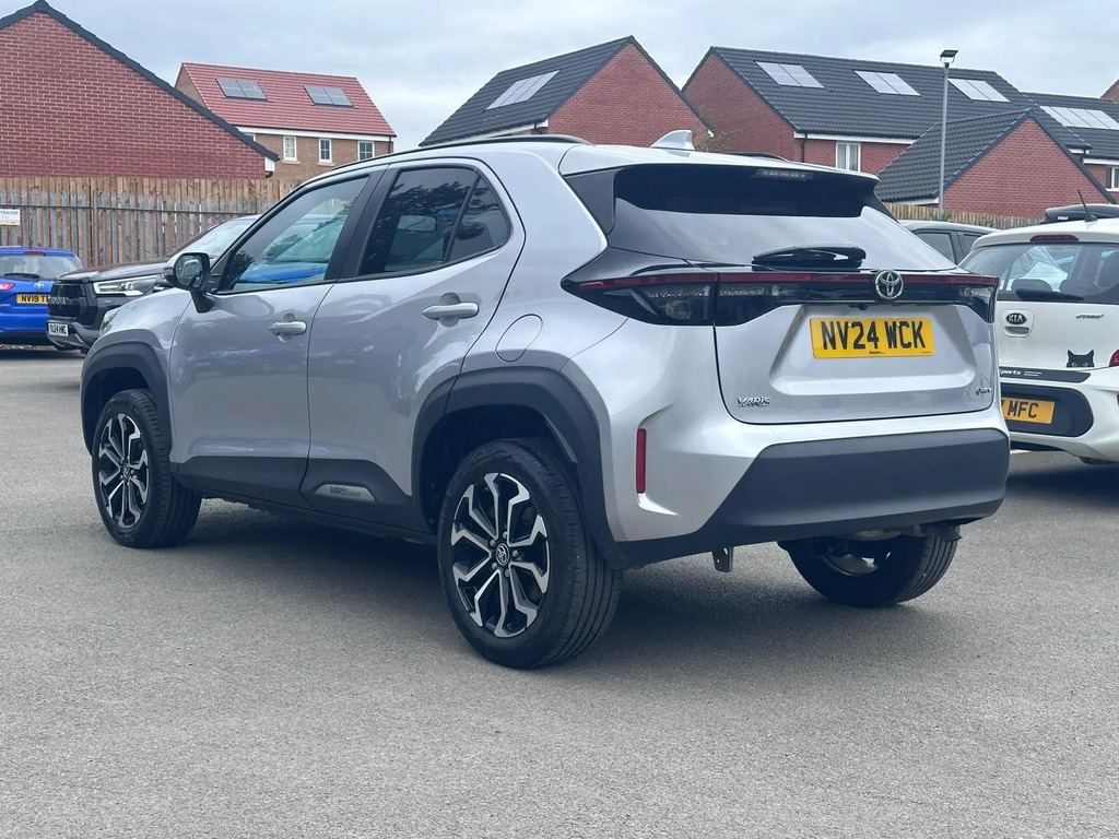 Toyota Yaris Cross 1.5 Hybrid Design Cvt  #4