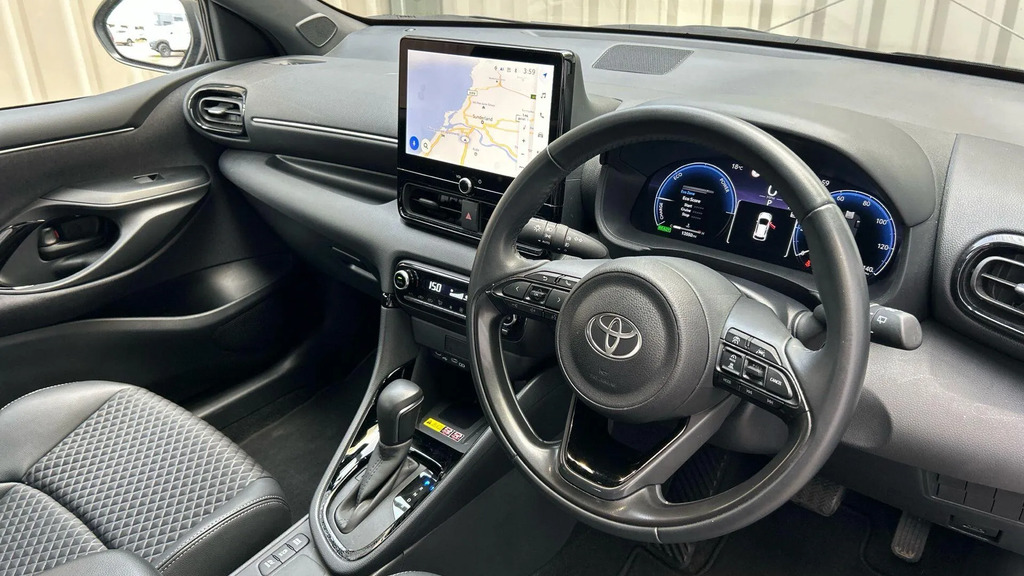 Toyota Yaris 1.5 Hybrid Excel PK24MVW #2
