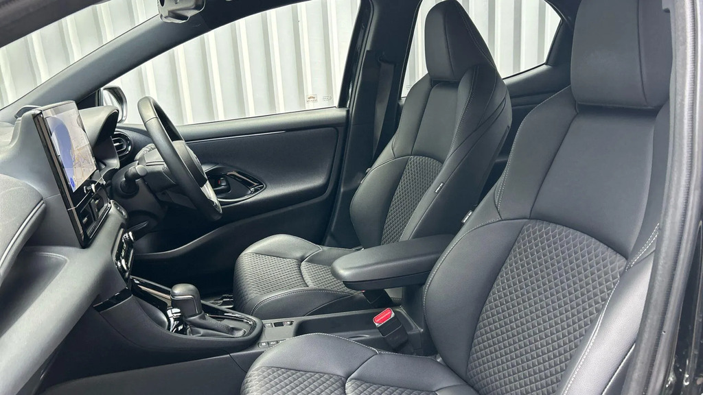 Toyota Yaris 1.5 Hybrid Excel PK24MVW #6