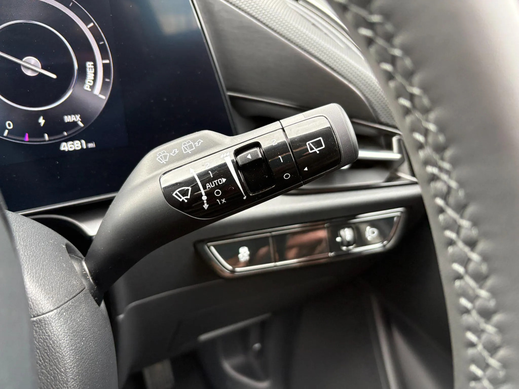 Kia e-Niro Niro 64.8Kwh 3 Suv 201 Bhp Blue #29
