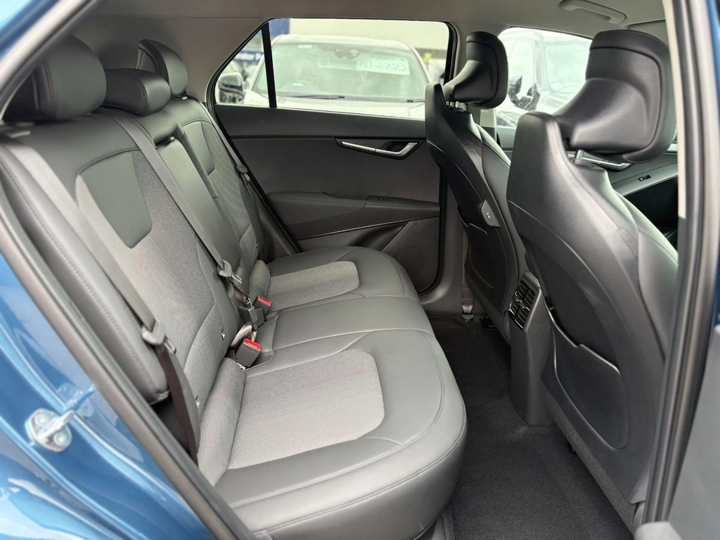 Kia e-Niro Niro 64.8Kwh 3 Suv 201 Bhp Blue #13