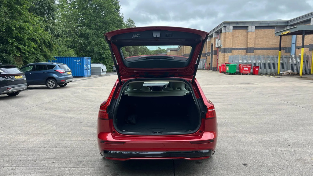 Volvo V60 2.0 T6 350 Phev Plus Dark Awd 2024 Grey #13
