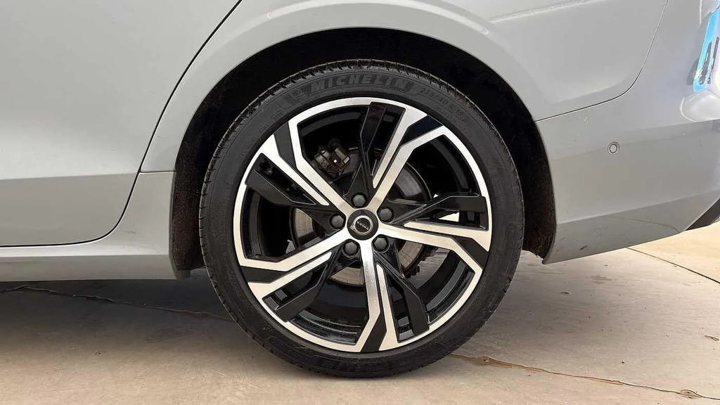 Volvo V60 2.0 B4 Mhev Ultra Dct Euro 6 Ss  #4