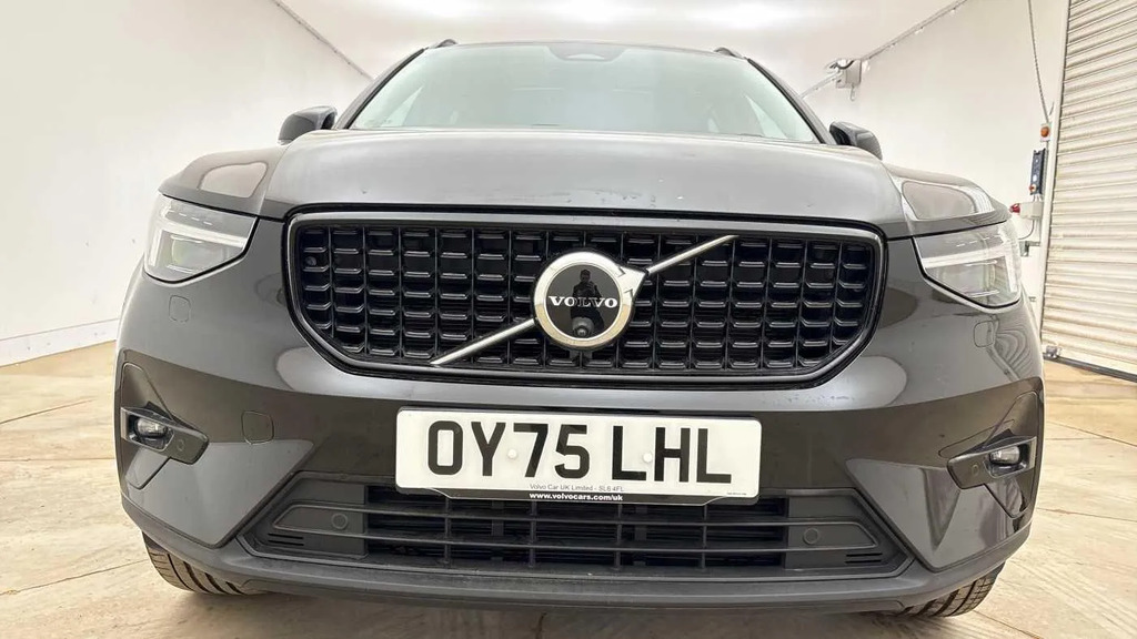 Volvo XC40 2.0 B3p Plus Dark  #22
