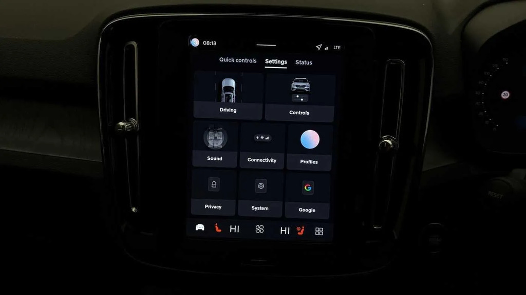 Volvo XC40 2.0 B3p Plus Dark  #33
