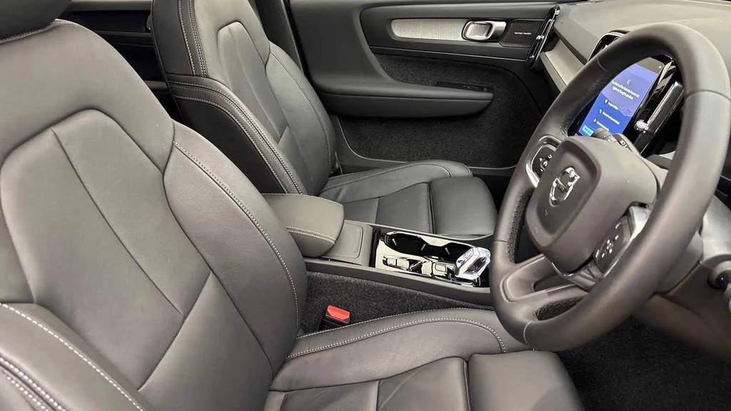 Volvo XC40 2.0 B3p Plus Dark  #27